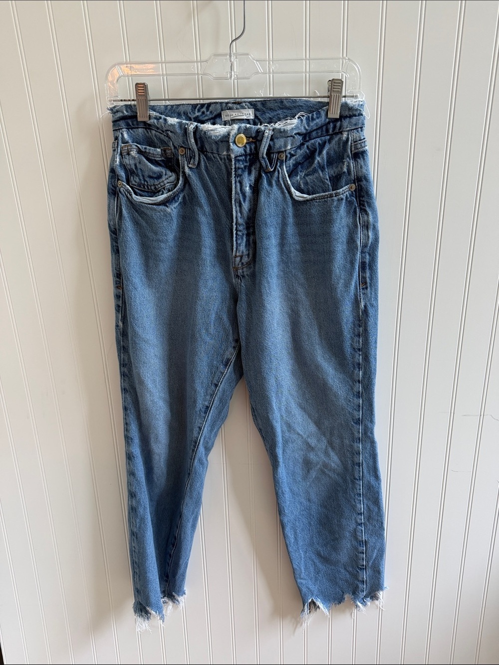 (254)Good American Light Blue Boyfriend Jeans with Raw Hem